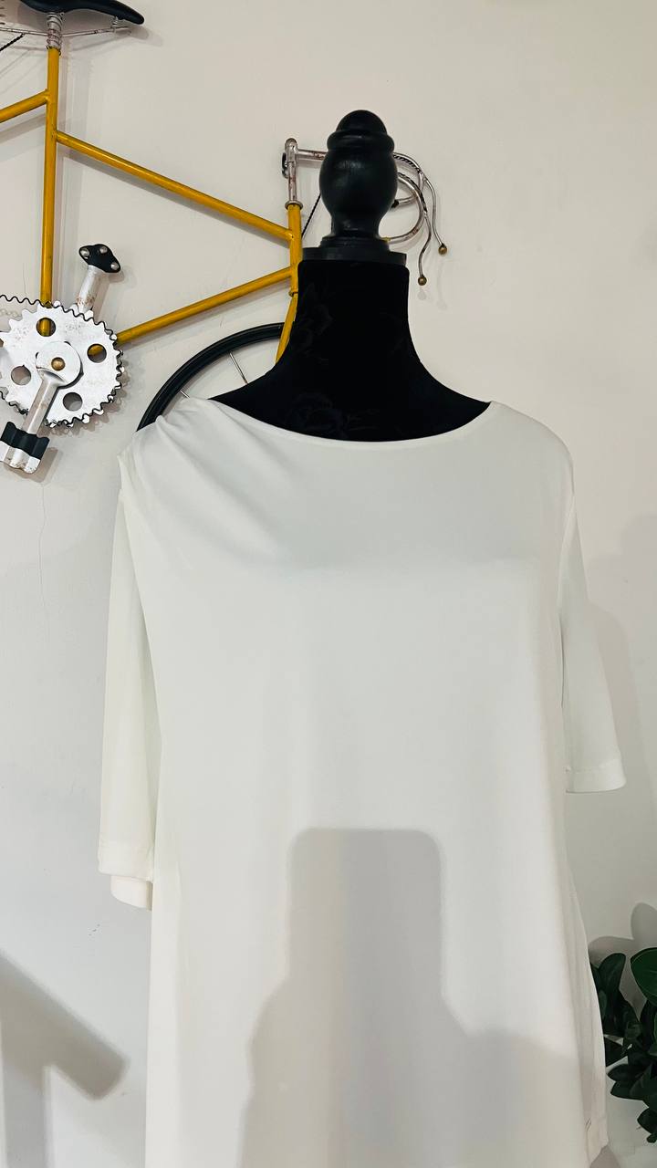 Calvin Klein top size X-Large