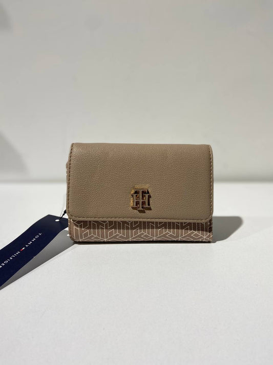 Tommy Hilfiger wallet