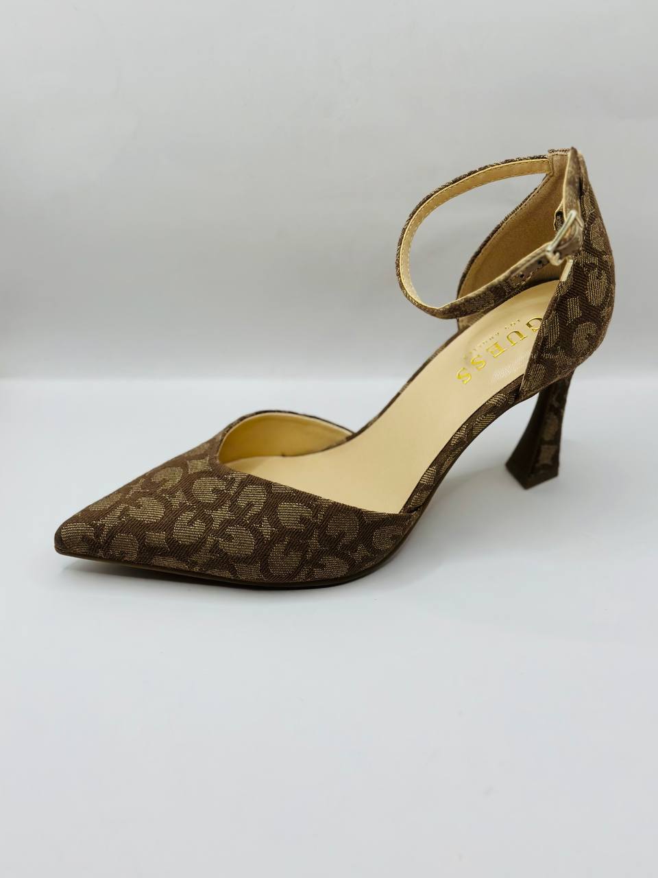 Guess shoes size 37