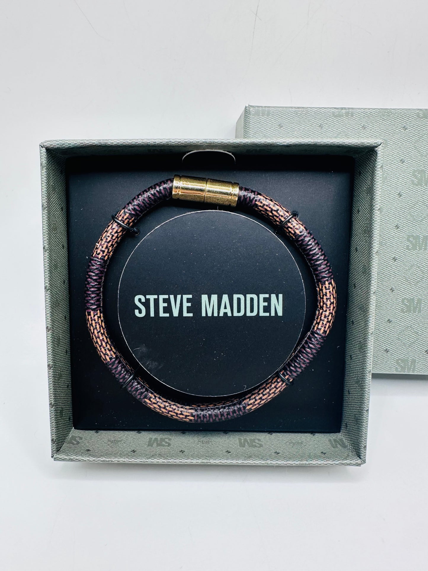 Steve Madden bracelet