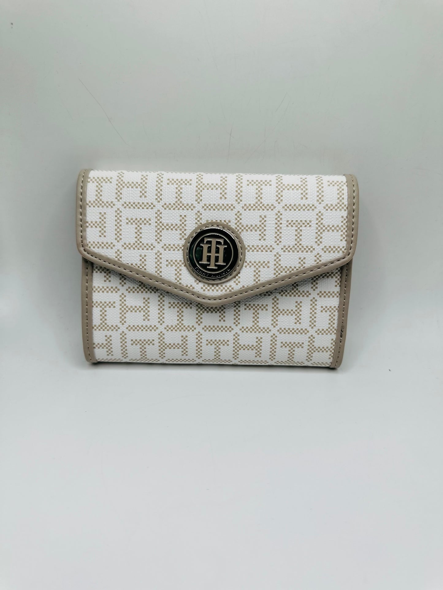 Tommy Hilfiger wallet