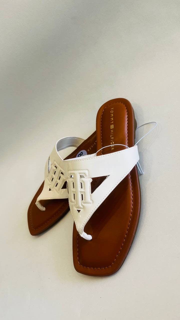 Tommy Hilfiger sandal size 39