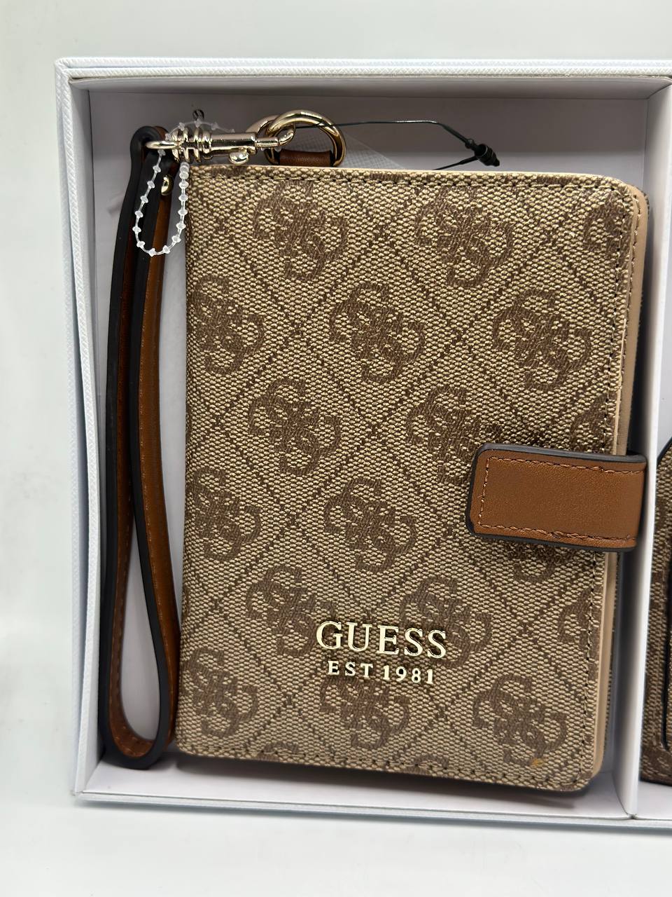 Guess set