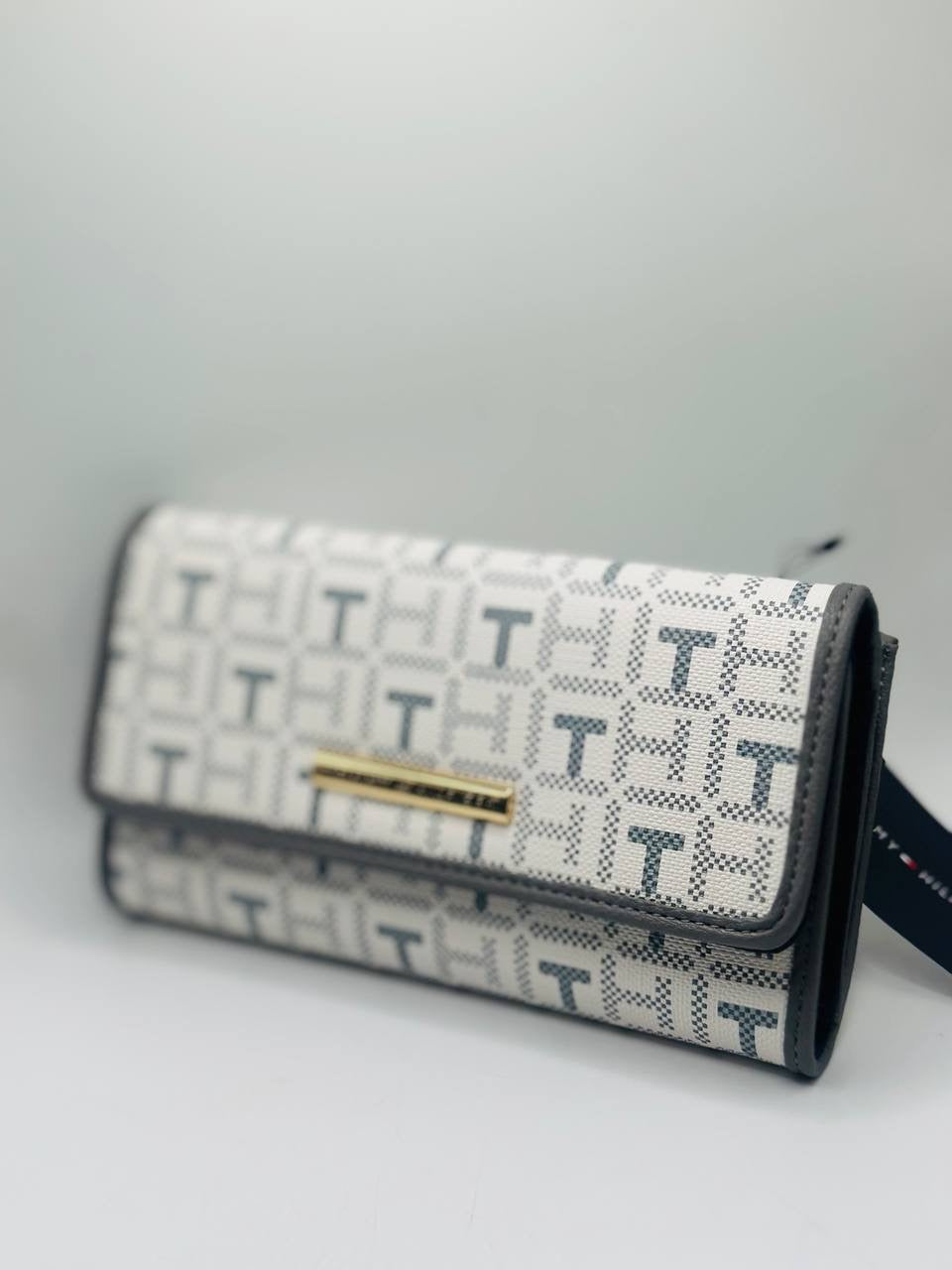 Tommy Hilfiger wallet