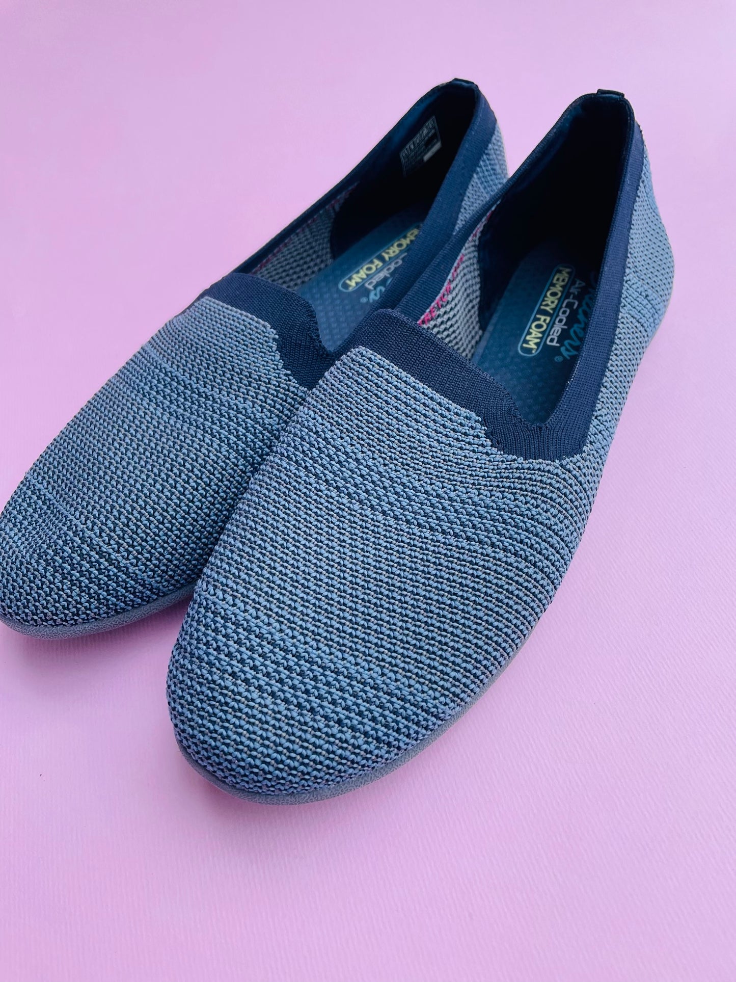 Sketchers shoes