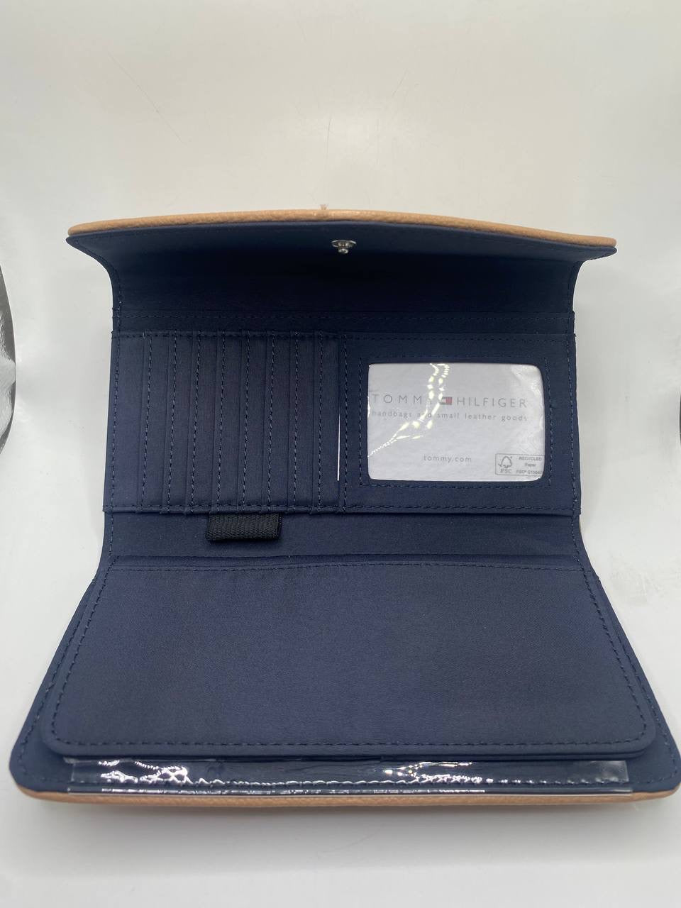 Tommy Hilfiger wallet brown