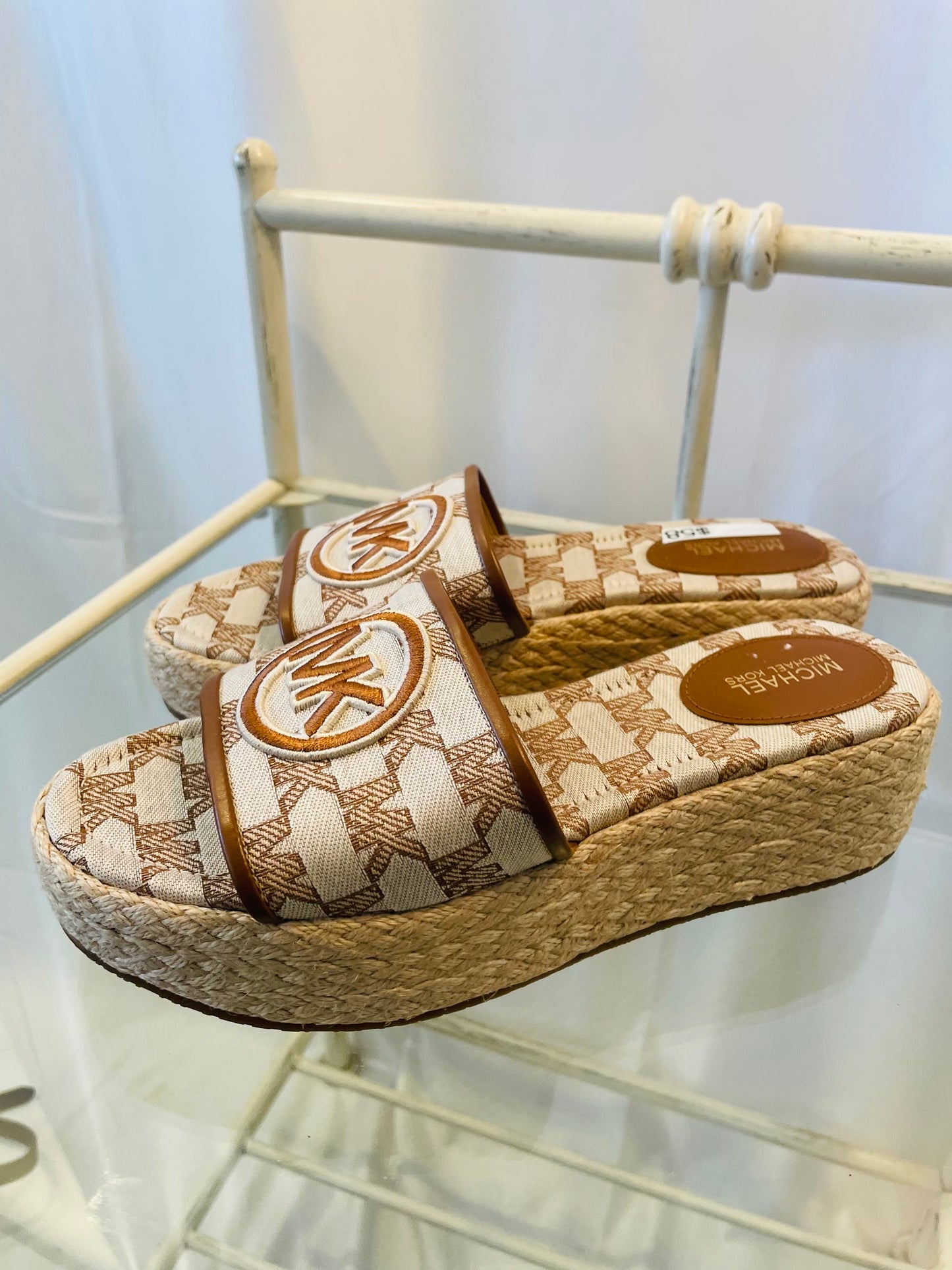 Michael kors sandal