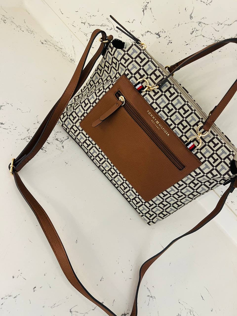 Tommy Hilfiger cross bag