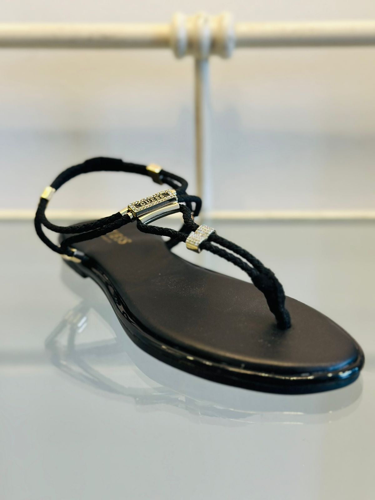 Guess sandal