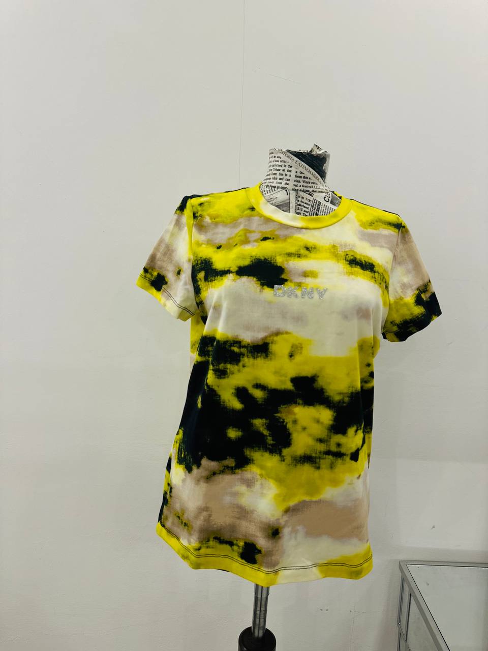Dkny shirt size small