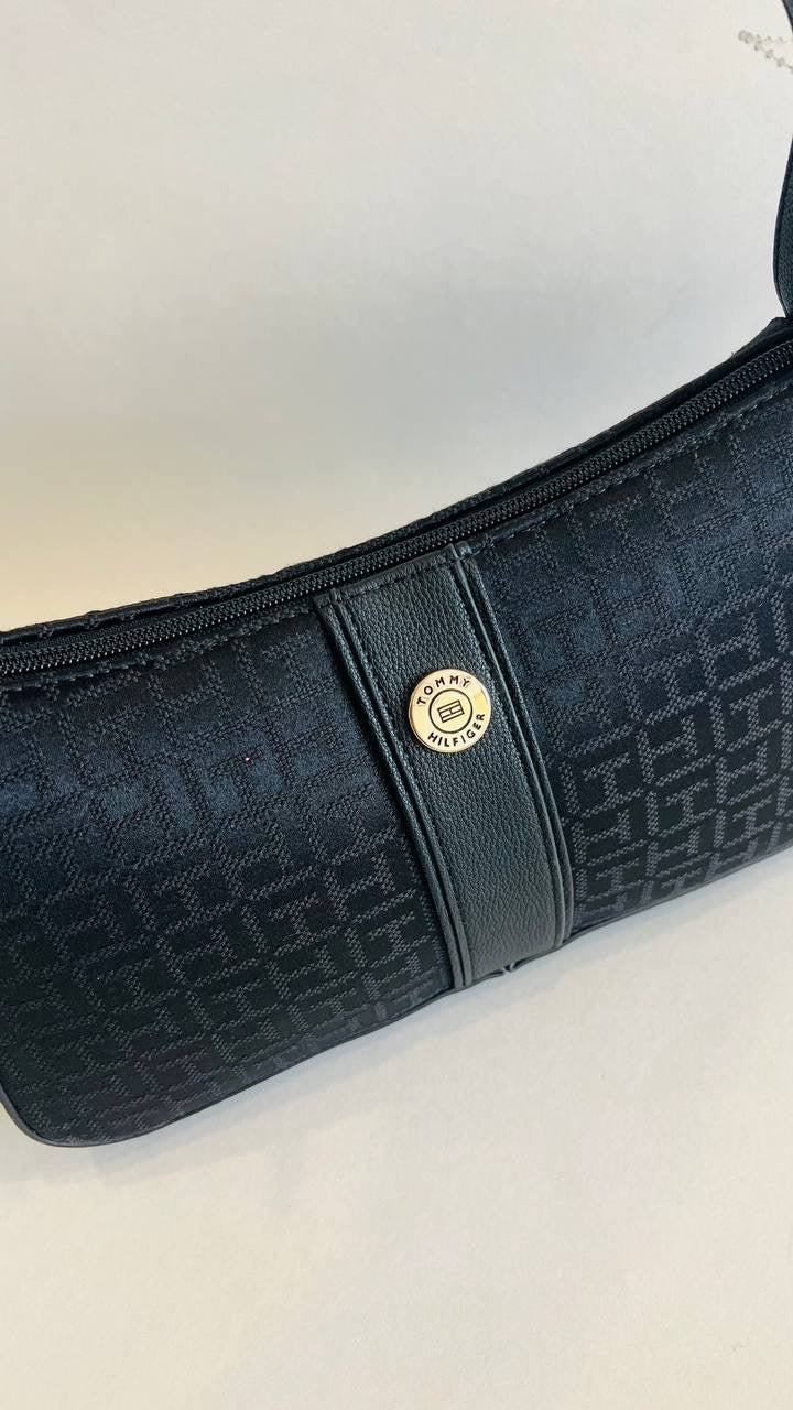 Tommy Hilfiger shoulder bag black