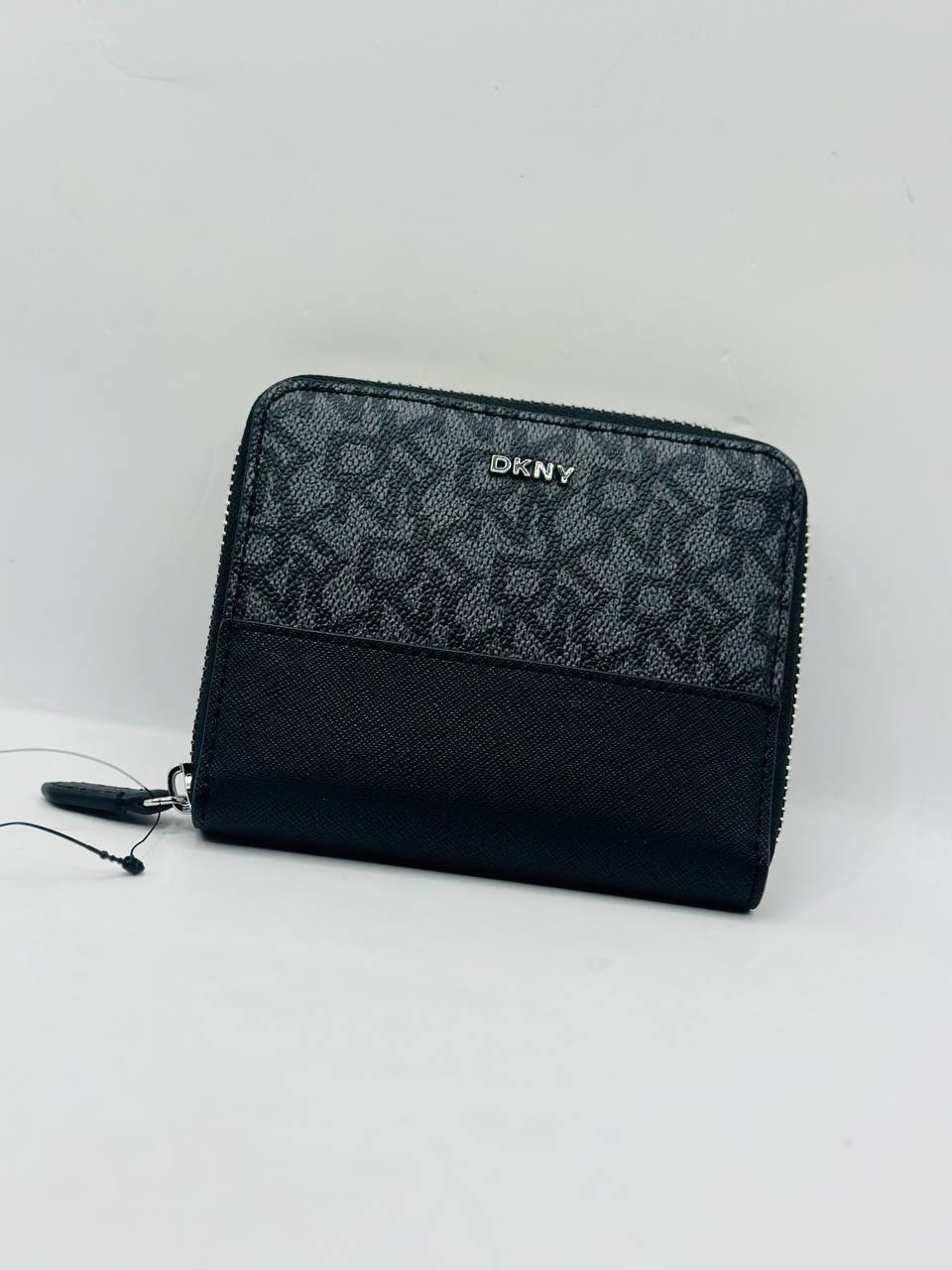 Dkny wallet