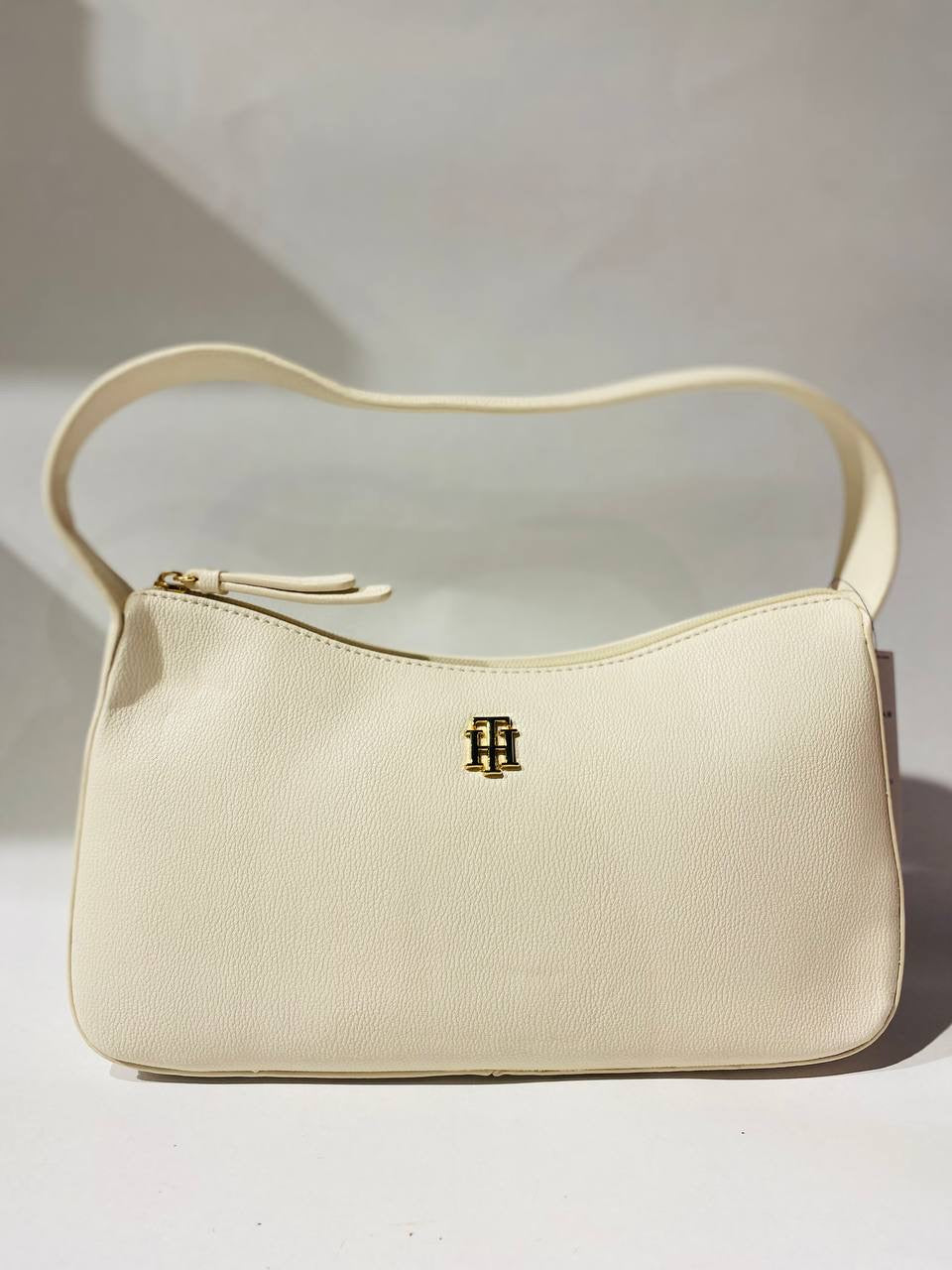 Tommy Hilfiger shoulder bag