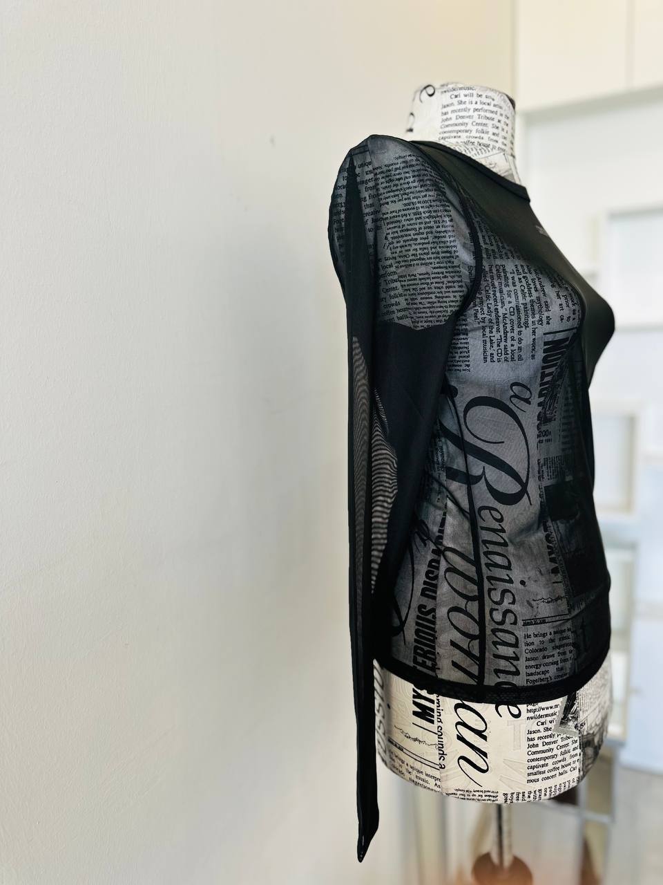 Dkny top size xsmall