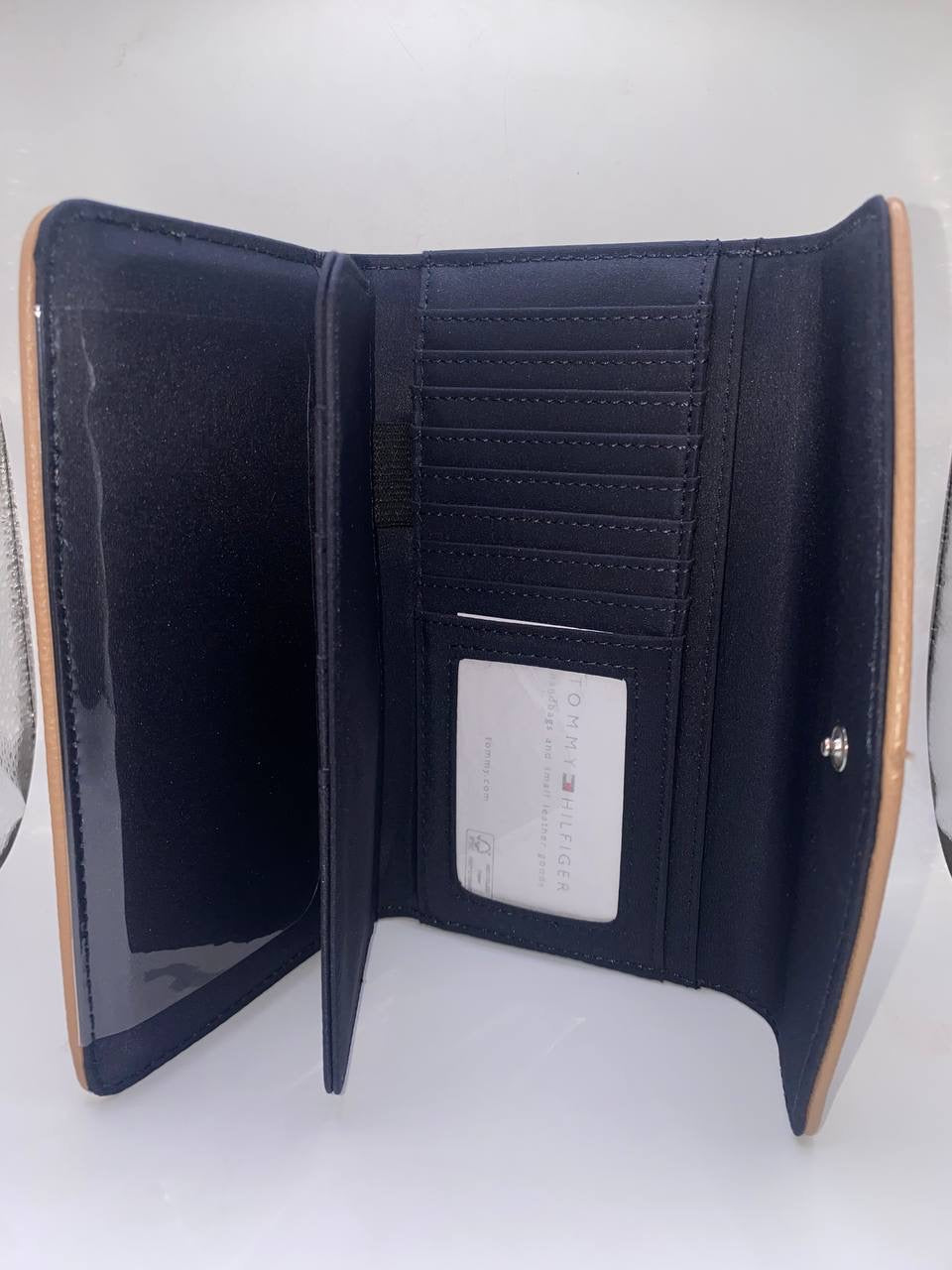 Tommy Hilfiger wallet brown