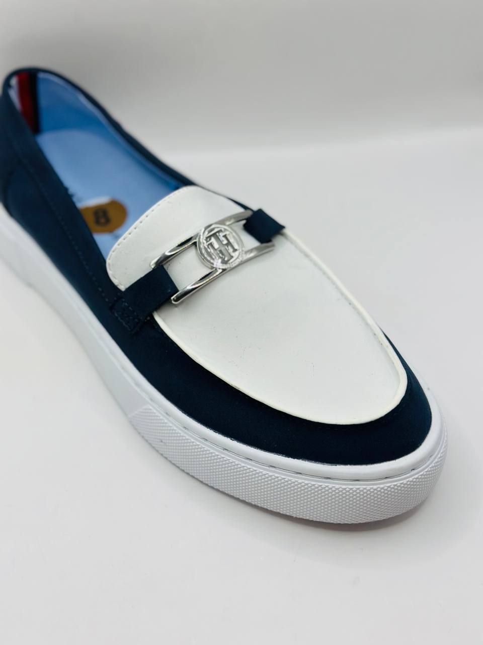 Tommy Hilfiger sneakers size 38.5