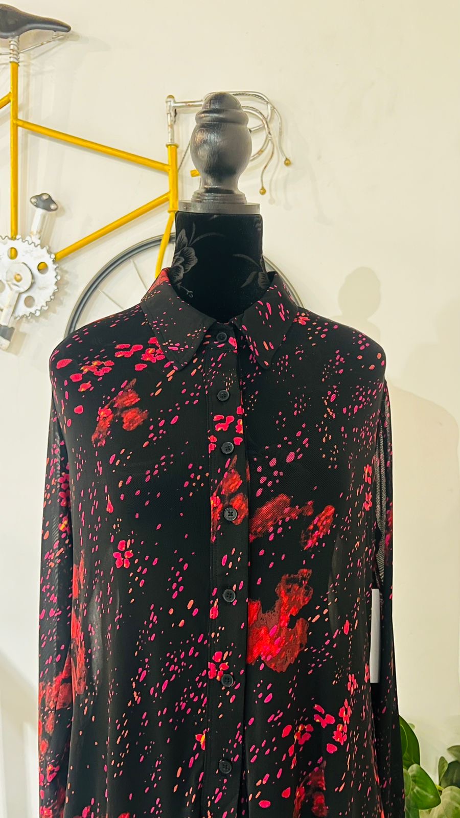 dkny size large