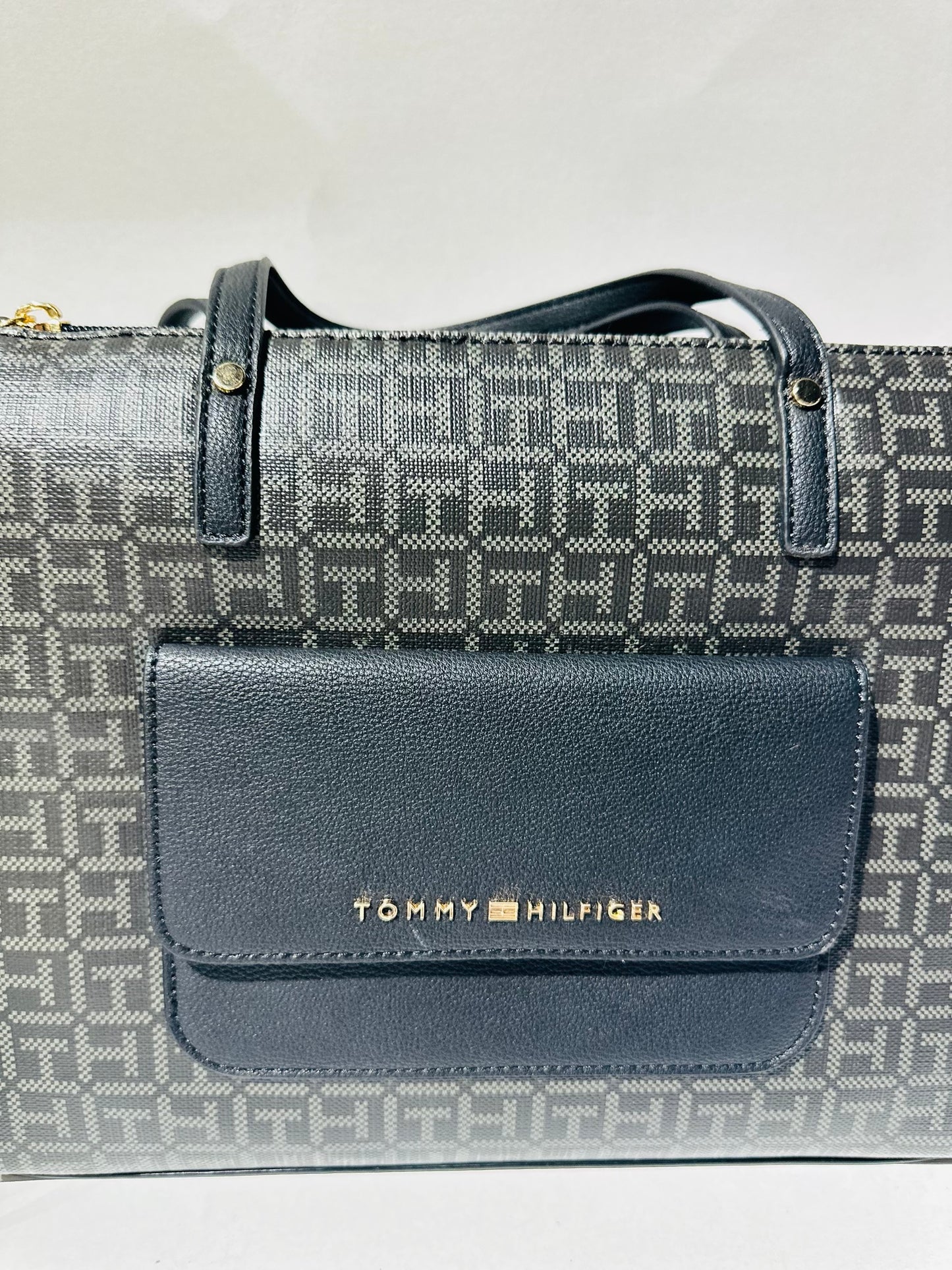 Tommy Hilfiger crossbody bag