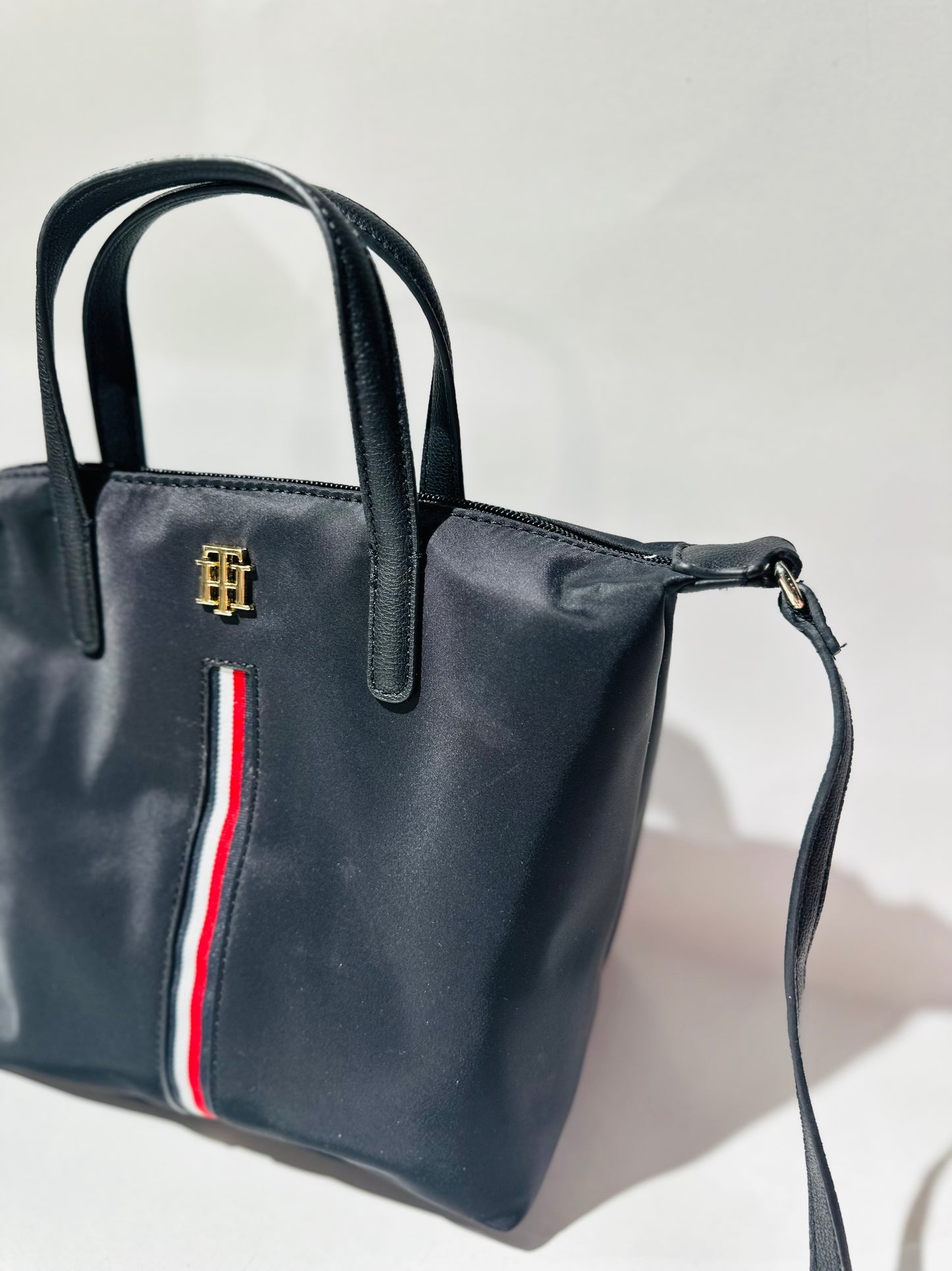 Tommy Hilfiger bag