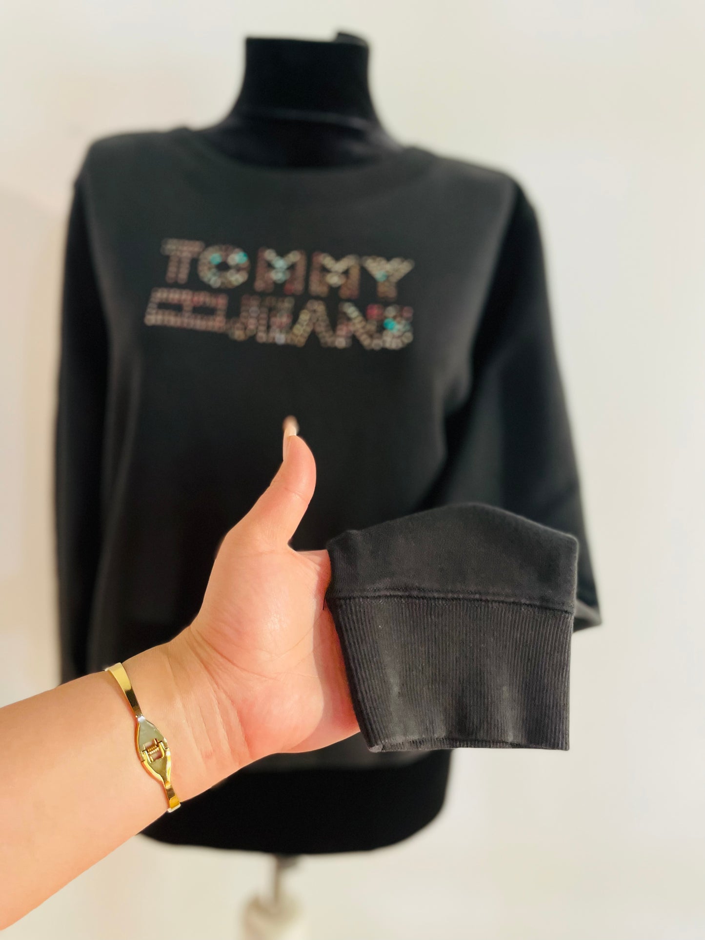 Tommy Hilfiger sweater