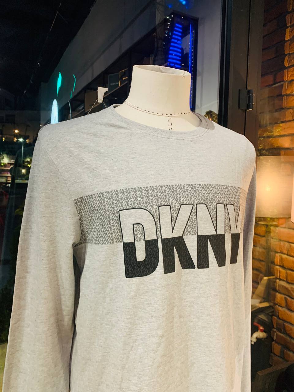 Dkny long sleeve shirt