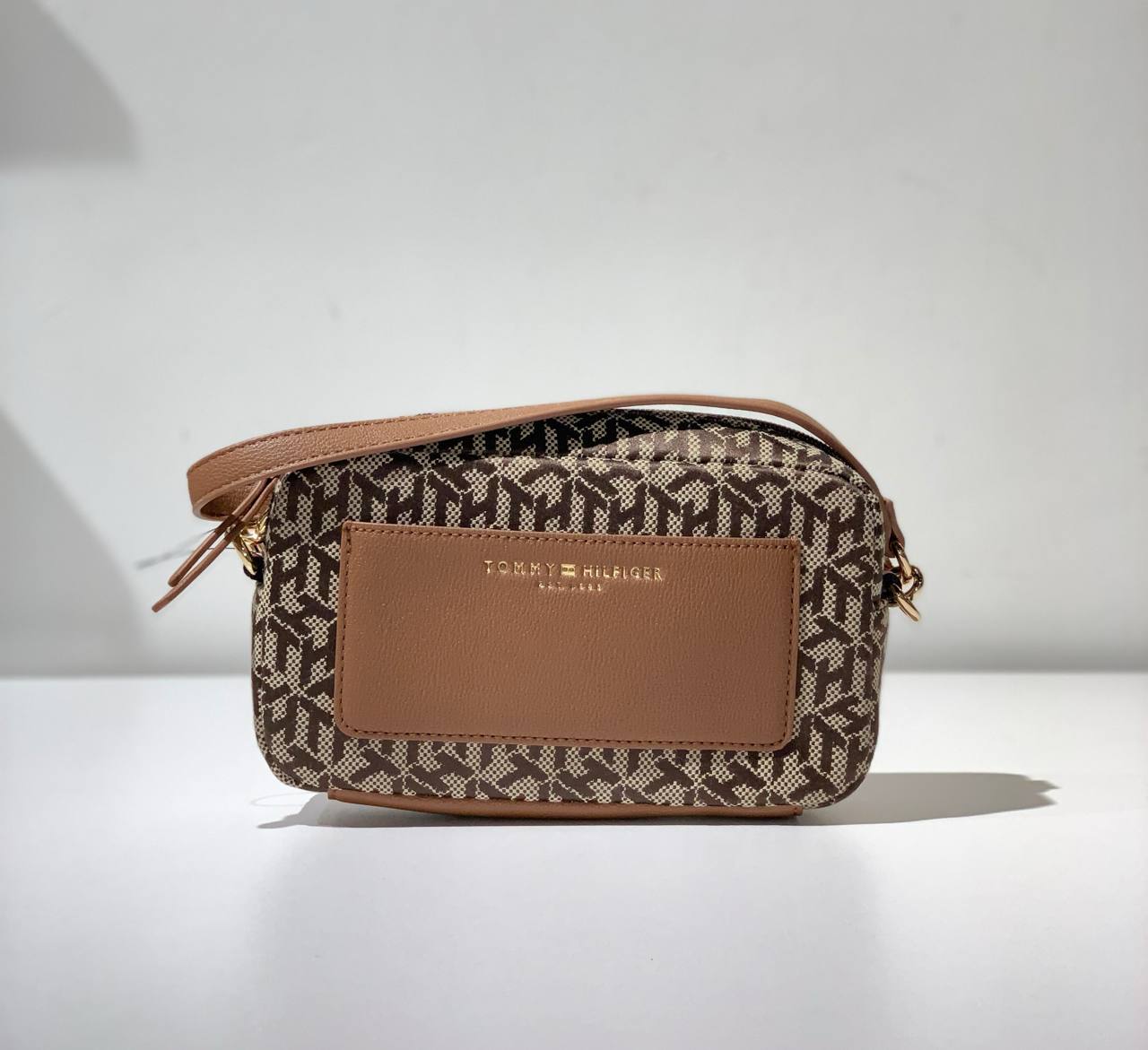 Tommy Hilfiger bag