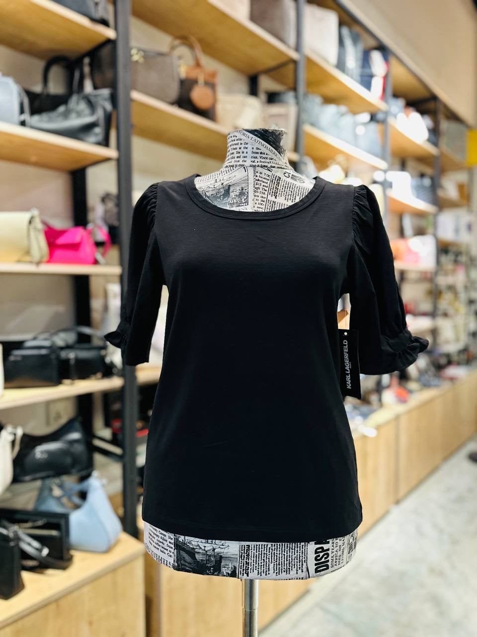Karl lagerfeld t-shirt size x-small