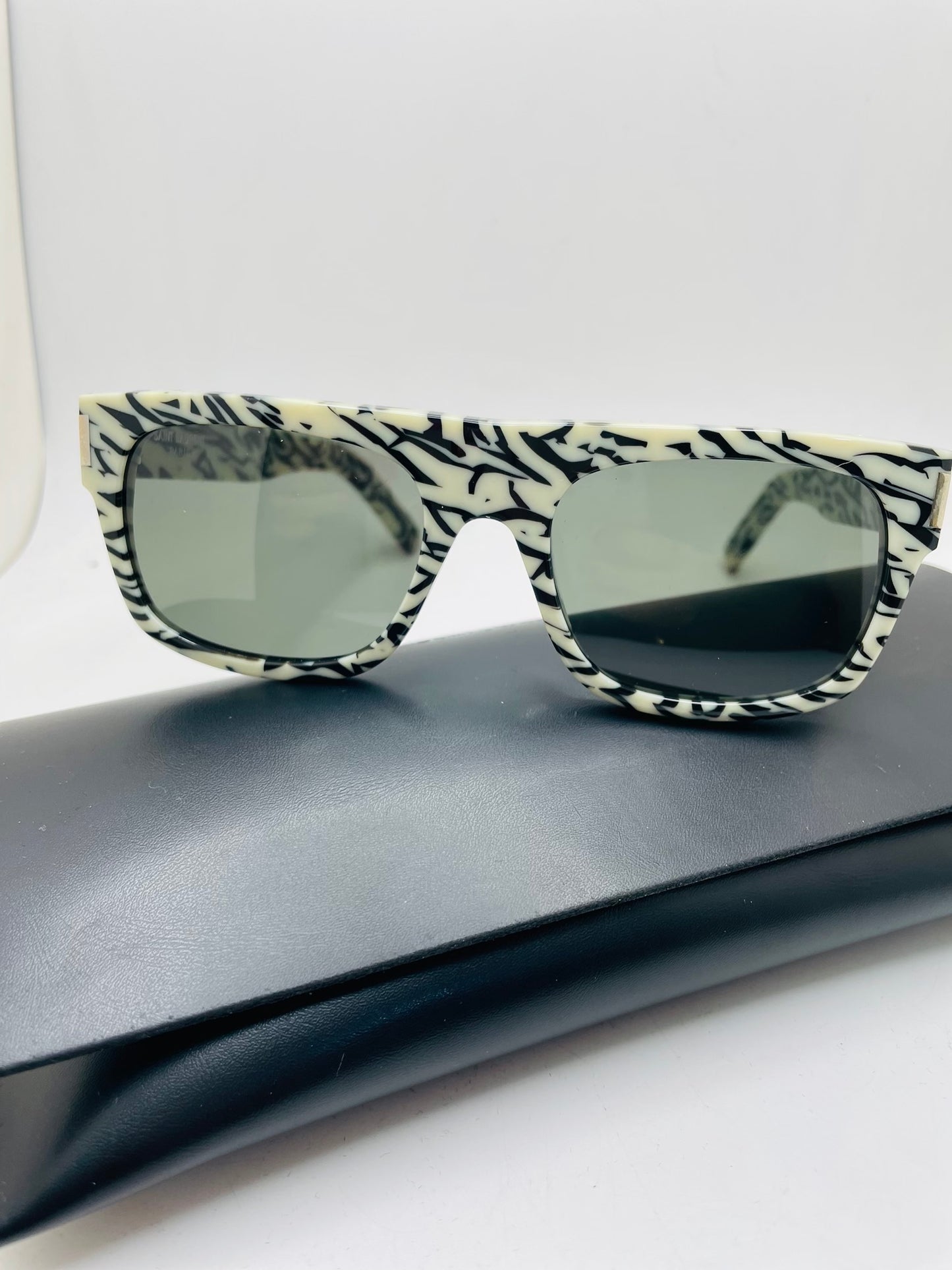 Saint laurent sunglass