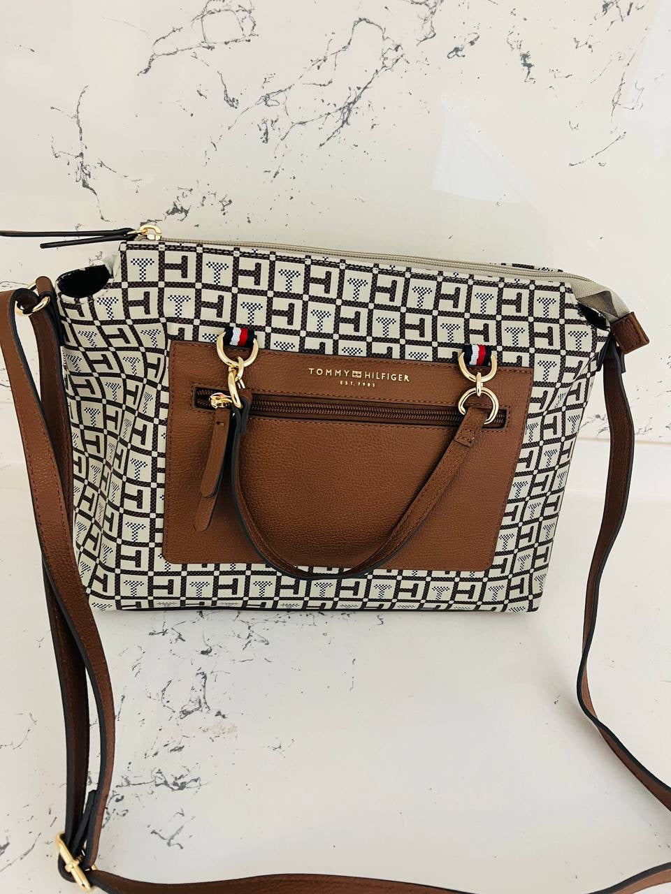 Tommy Hilfiger cross bag