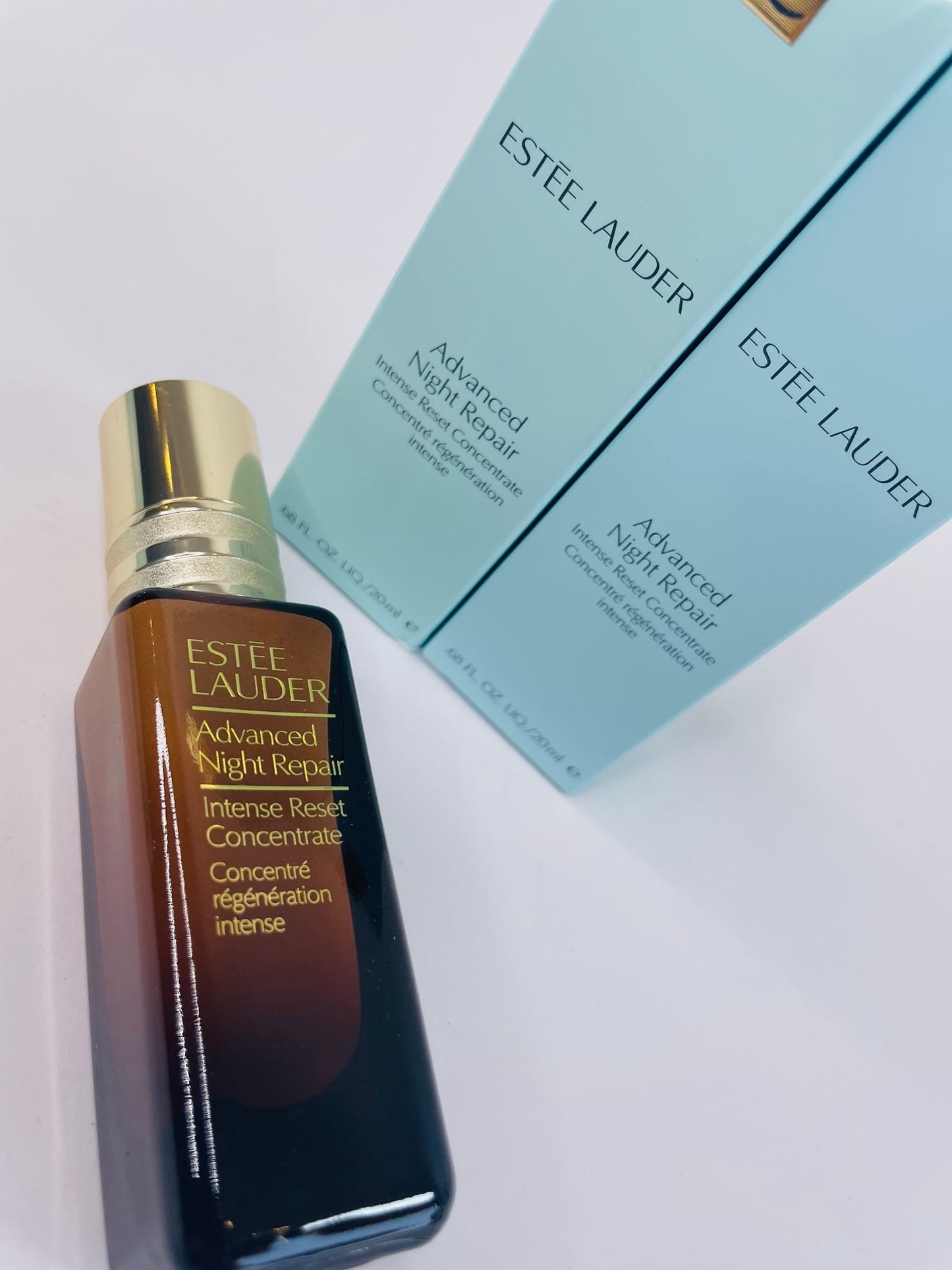 Estée Lauder night repair serum