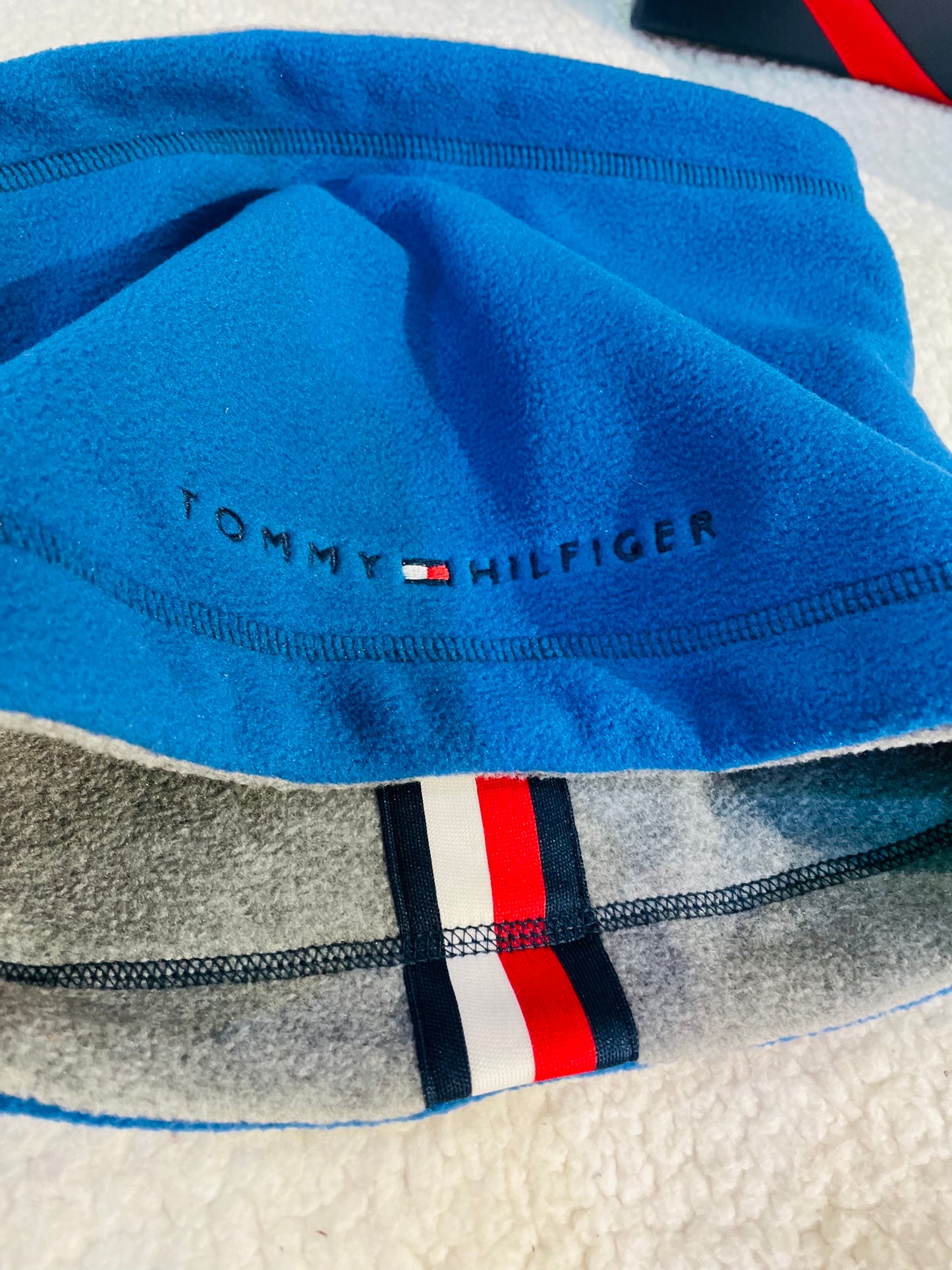 Tommy Hilfiger reversible scarf