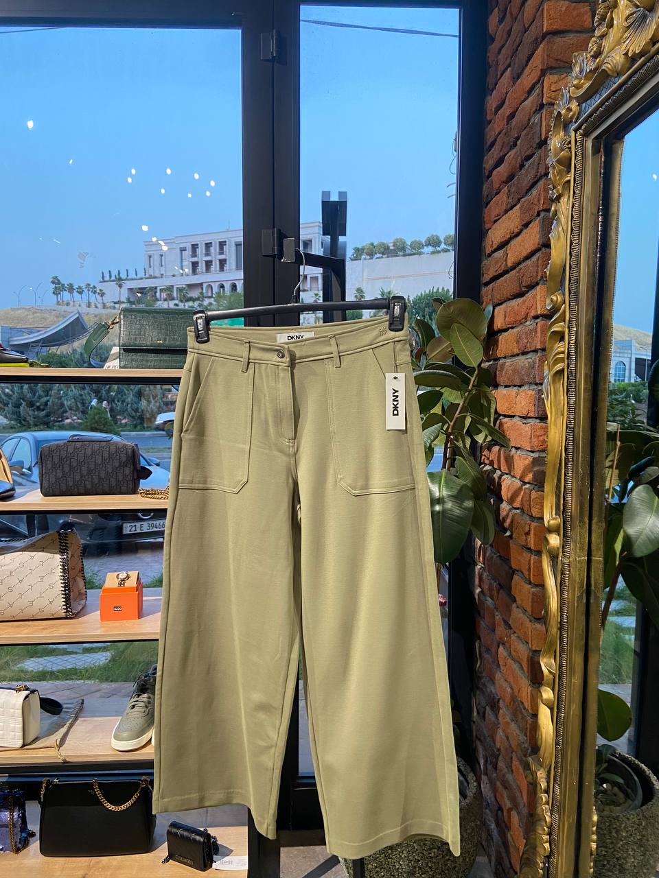 Dkny womens pant size medium