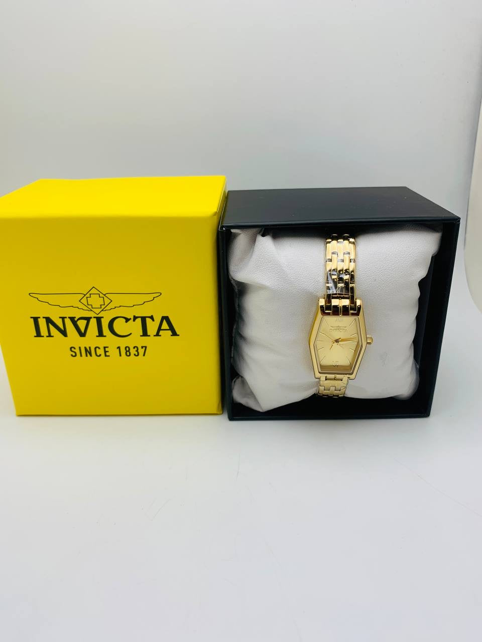 invicta watch