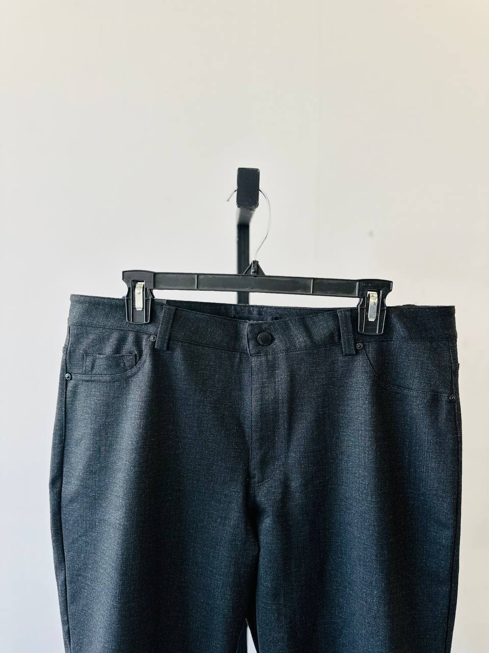 Dkny pant size large
