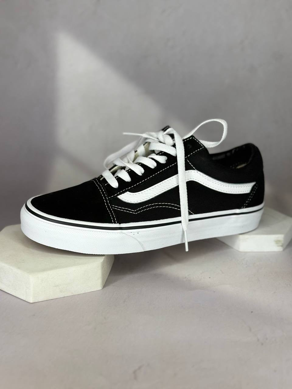 Vans unisex sneakers