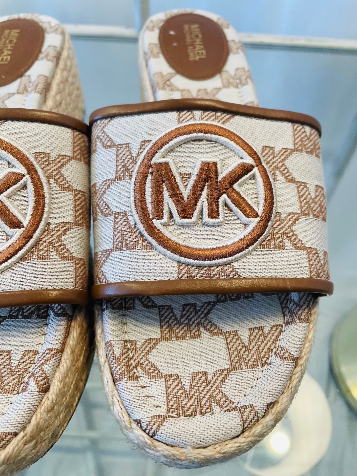 Michael kors sandal