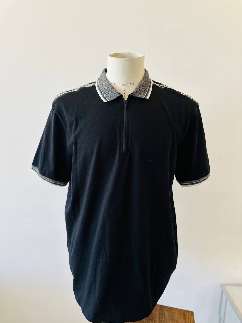Dkny shirt size large