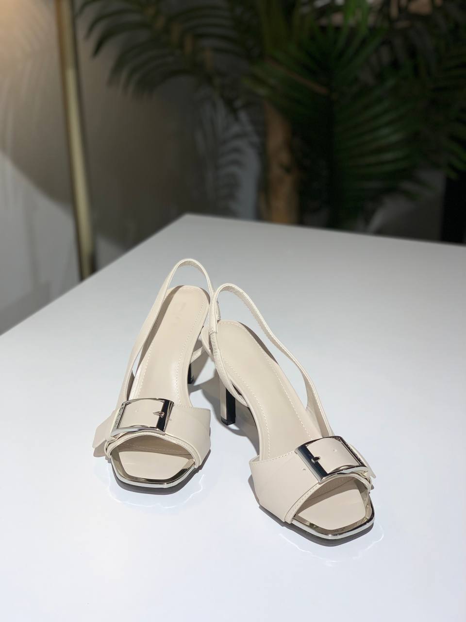 Dkny shoes size 8