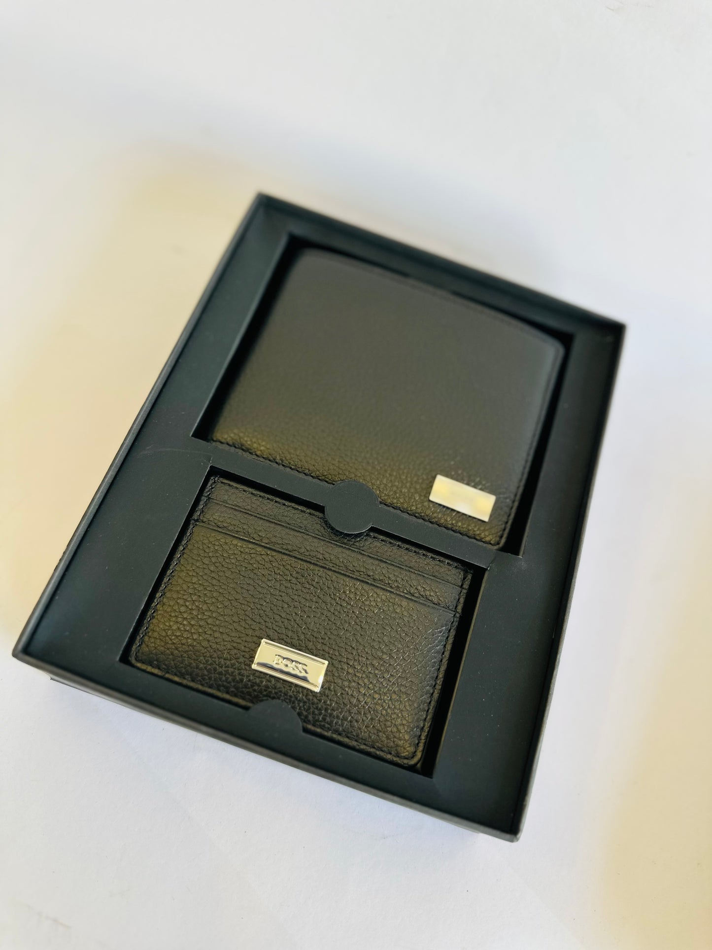 Boss set of cardholder and wallet