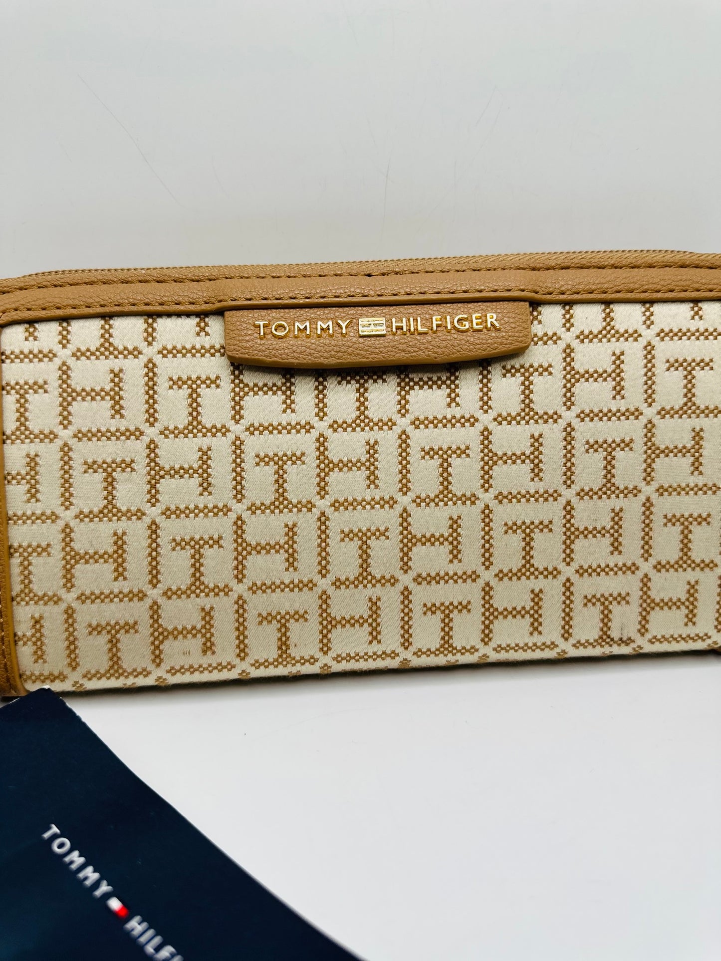 Tommy Hilfiger wallet