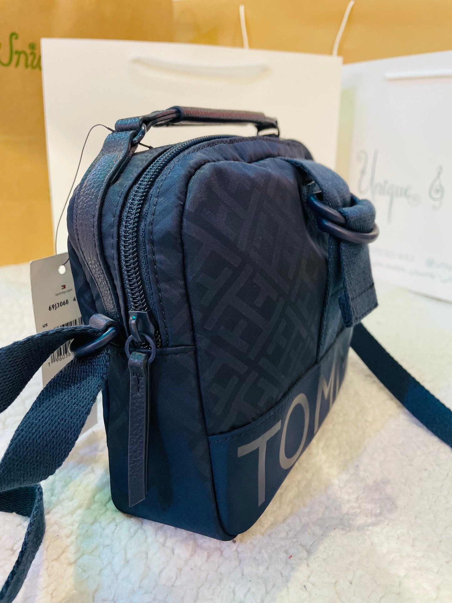 Tommy Hilfiger bag