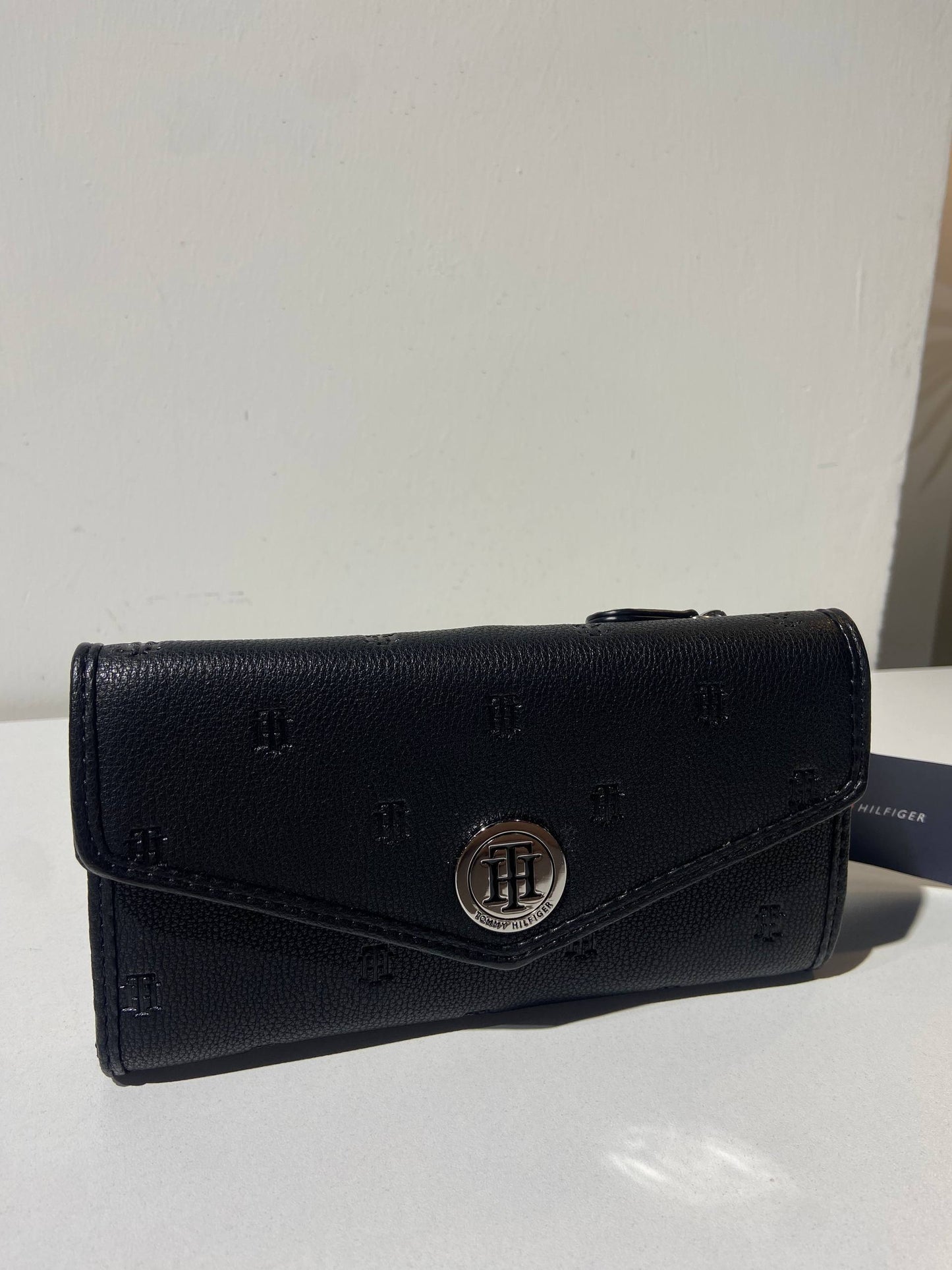 Tommy Hilfiger wallet