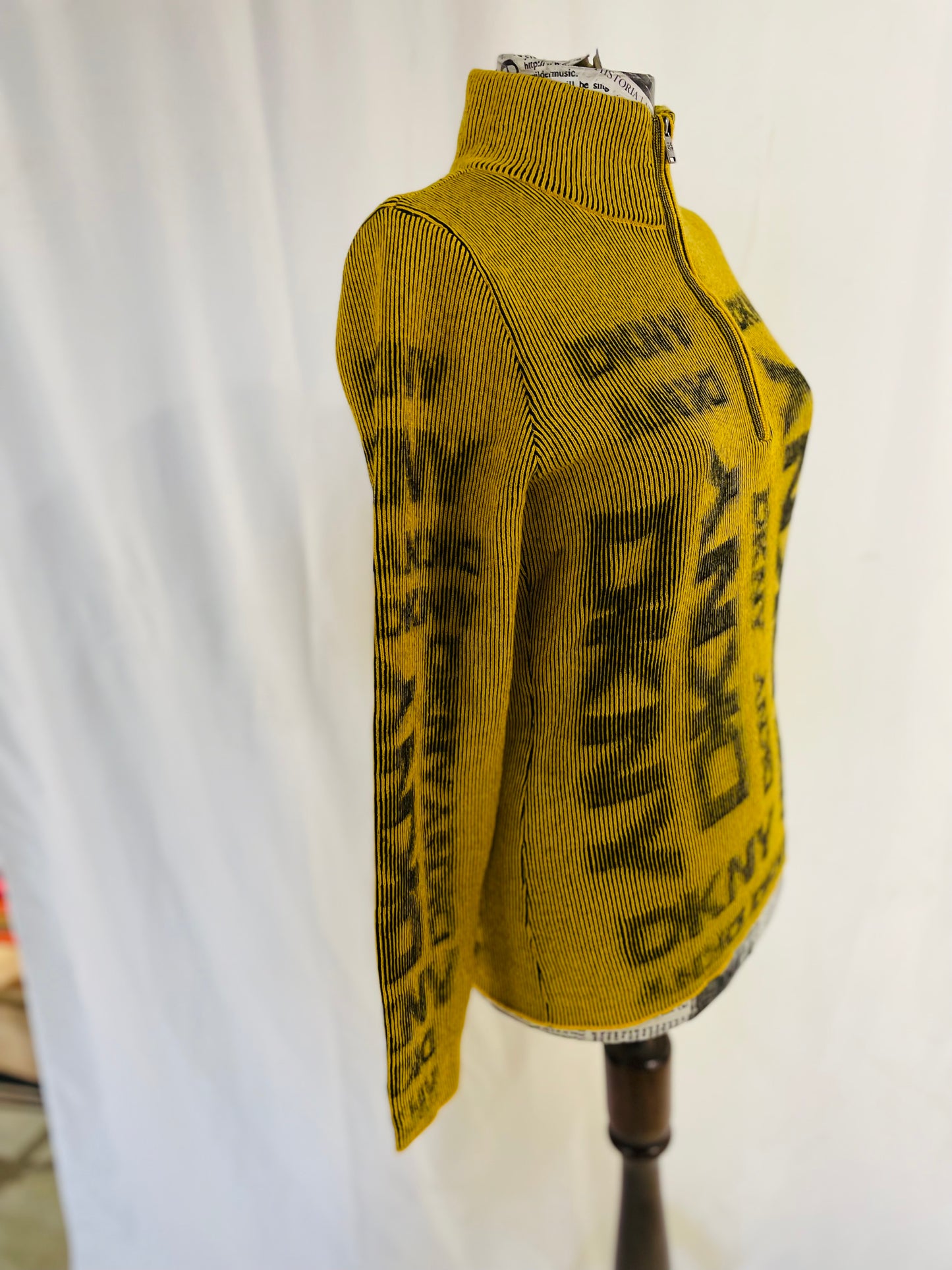 Dkny sweater