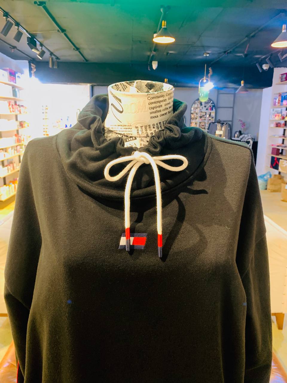 Tommy Hilfiger sweater