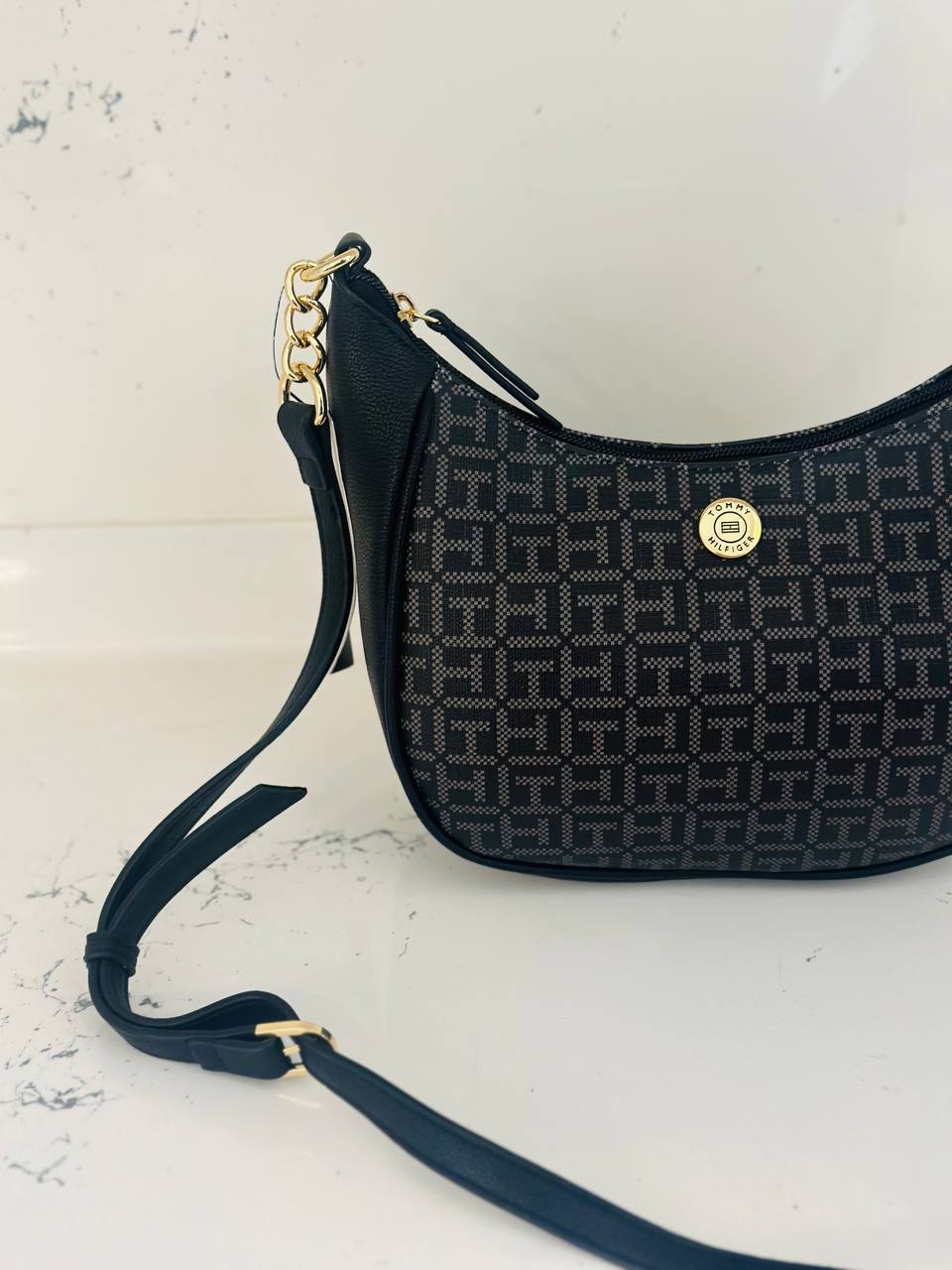 Tommy Hilfiger bag