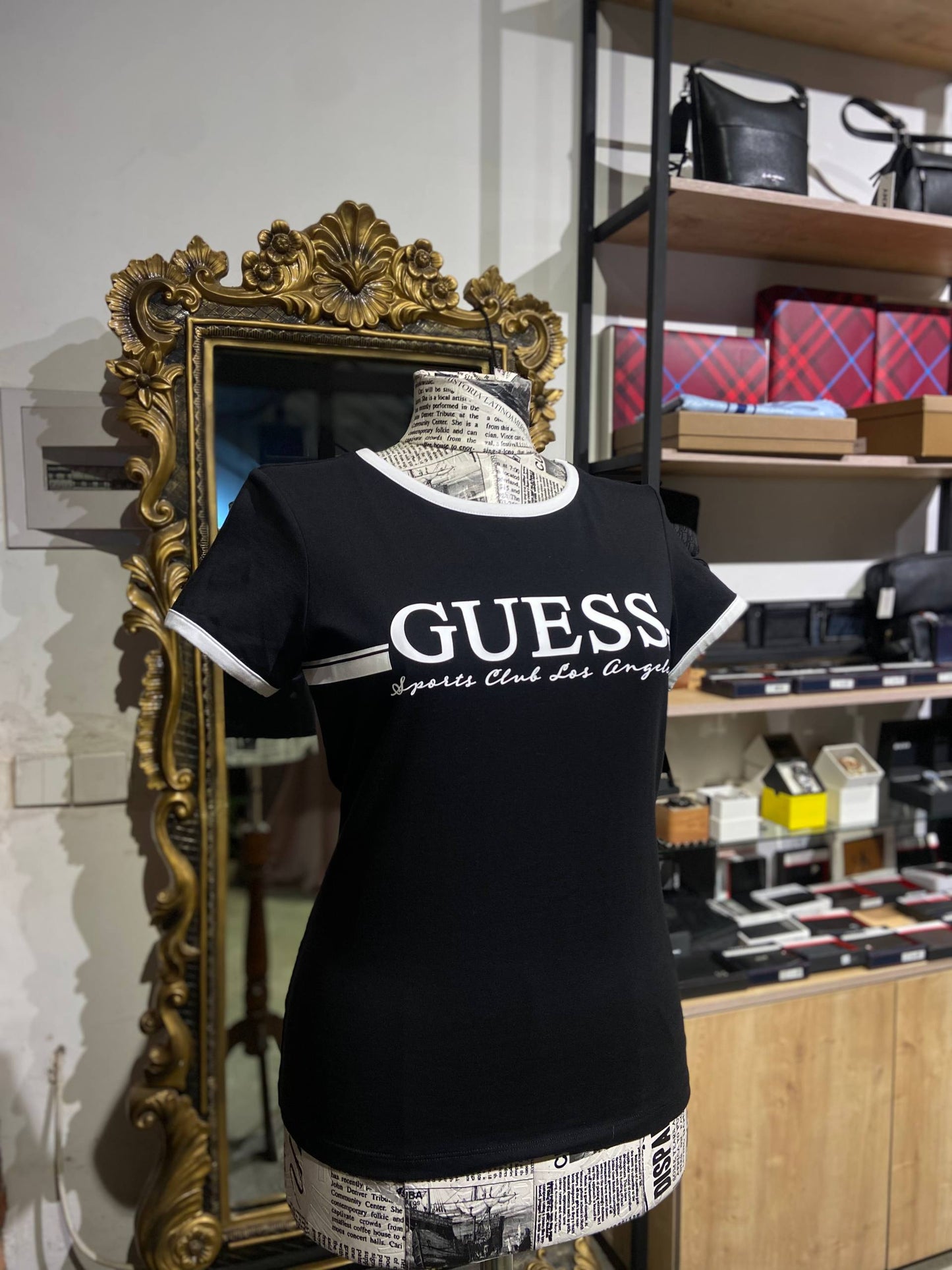 Guess shirt Size medium