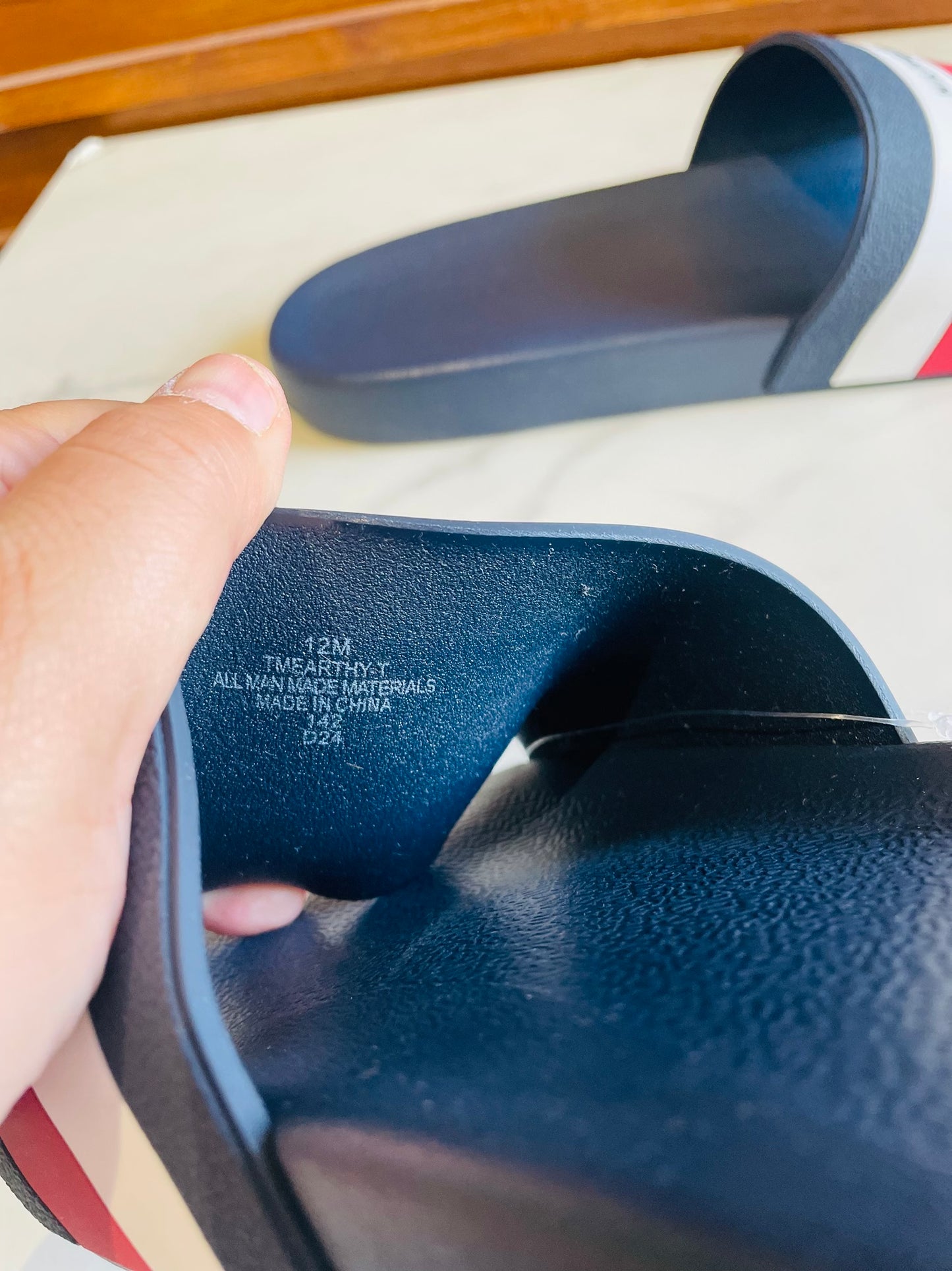 Tommy Hilfiger sandal size 46