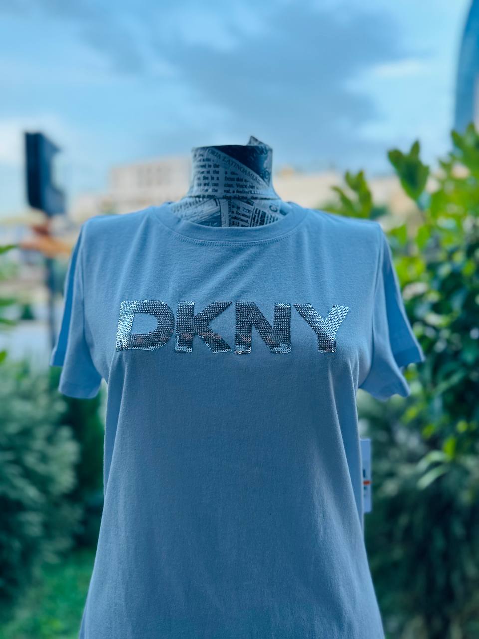 Dkny shirt size small