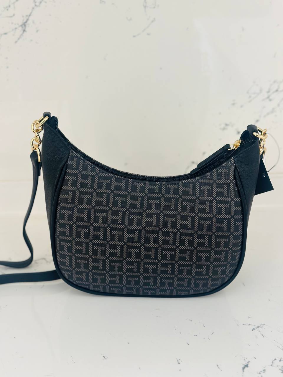 Tommy Hilfiger bag