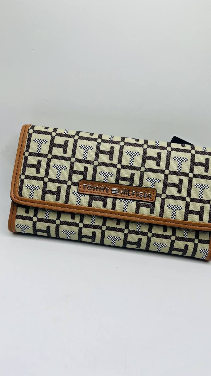 Tommy Hilfiger wallet